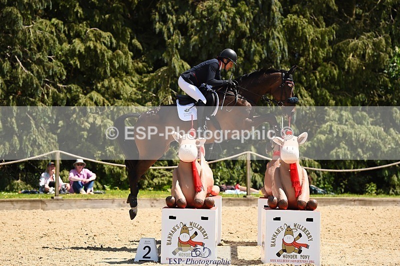 230527-135908-10990 - 438-IRISH_TRUMP-Sarah_Bullimore-SJ