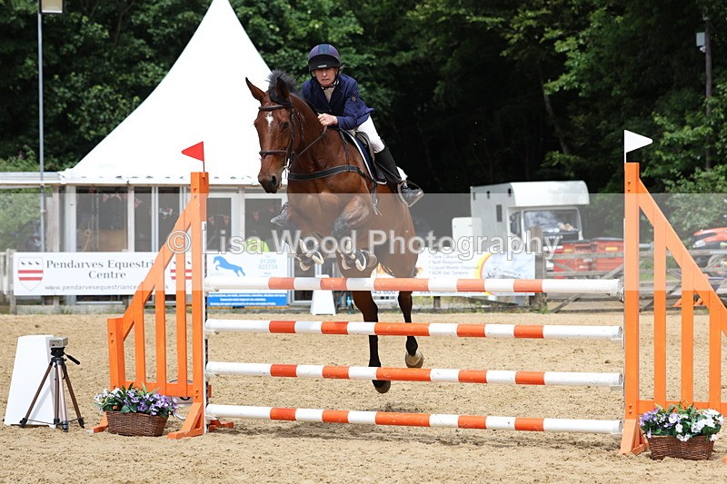 3E7A7261 - Class 7: Senior 1.05m