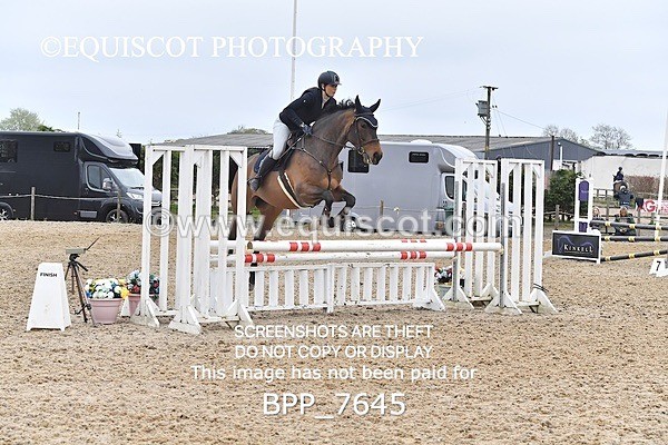 BPP_7645 - CLASS 14 SAT Senior BritiNovice/ 90cm Open