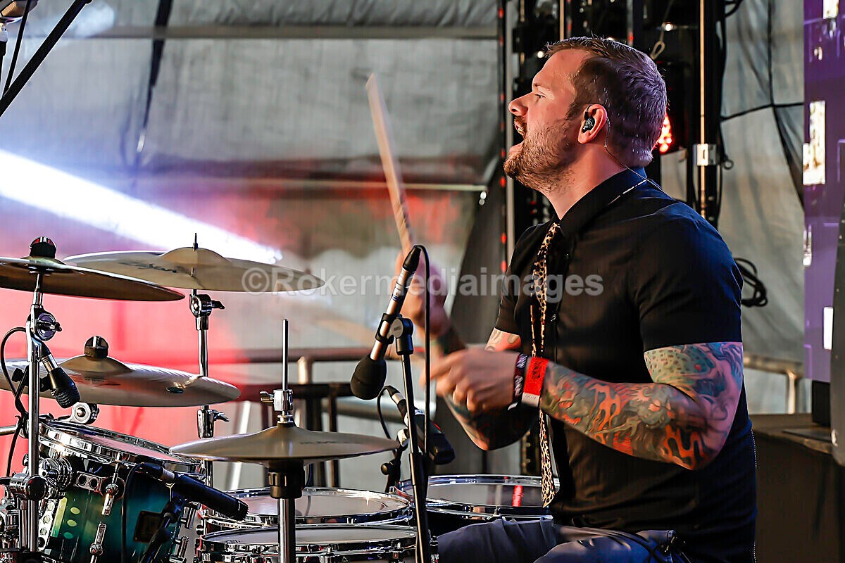 Sunday-274 - MINETY 2025