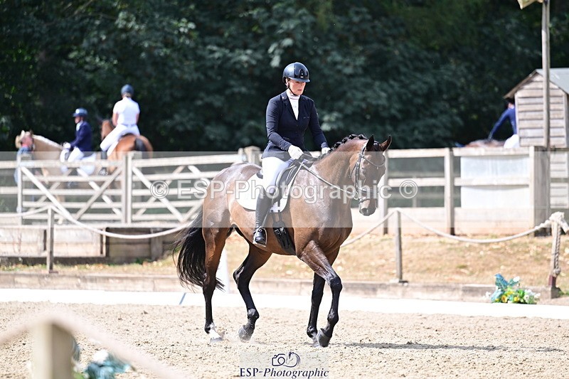 260802A-110629-05468 - Novice Silver break - break
