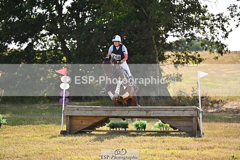 250803A-162634-16808 - Q-758-Caroline.Hutchens-CLOGORROWS.SOCKY