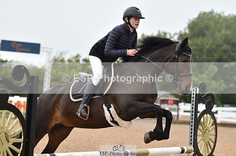 220829A-172346-00421 - 80cm Classes 5a 5b & 6