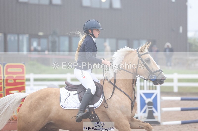 240630A-085702-11360 - Cls 30 British Novice and 80cm Open