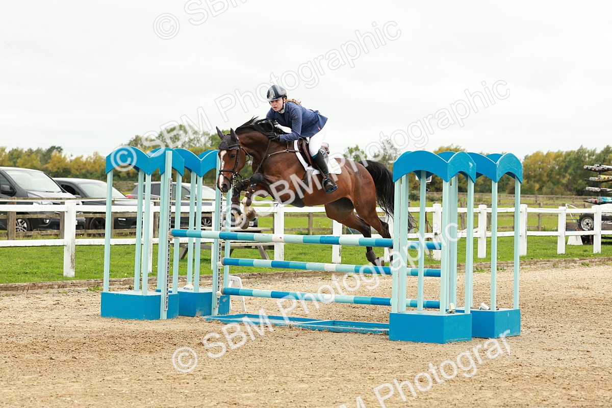 1I0A7830 - Class 4 - Senior Newcomers 1.10m