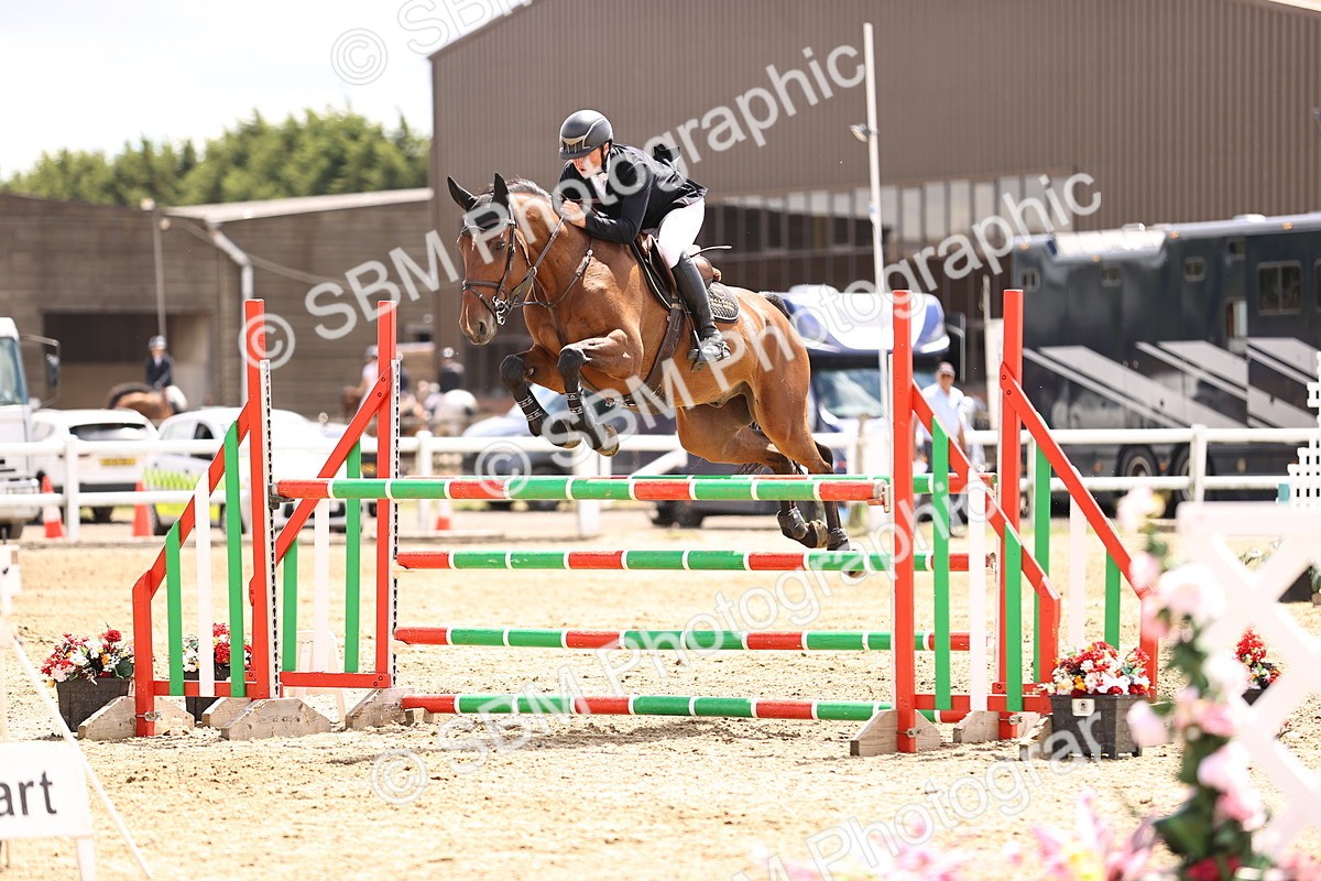 SBM_003560 - Class 22 - Senior Foxhunter 1.20m