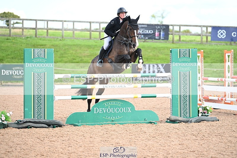 240913A-133525-04573 - Cls 15 Snr Foxhunter