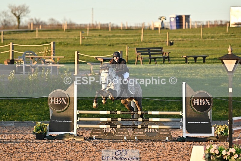 250401-191459-00943 - 90cm Classes