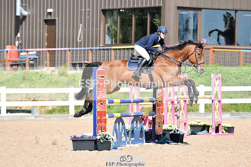 240913A-142755-04723 - Cls 24 1.05m Amateur Qualifier