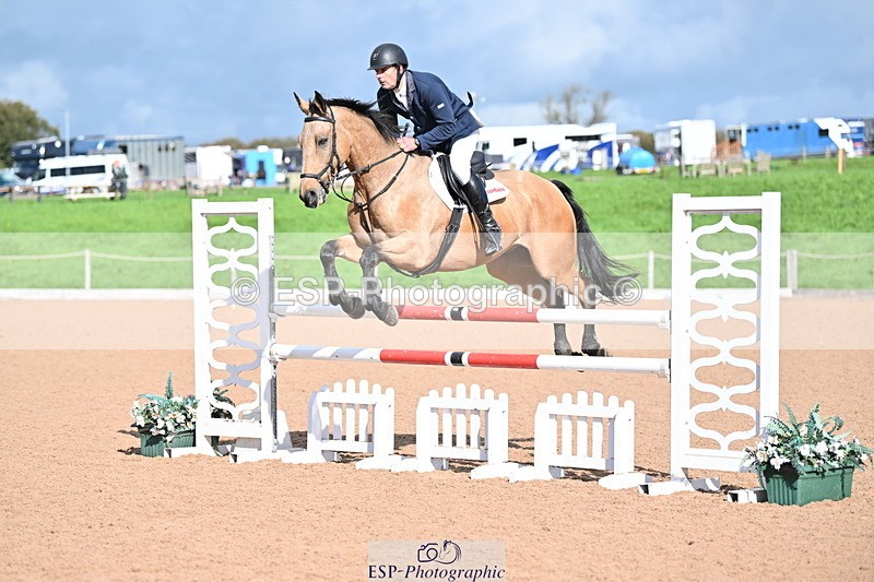 231014A-124346-04644 - Cls 19 1.15m Members Cup