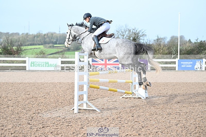 231208A-111230-00402 - Cls 4 Snr 1.05m Open