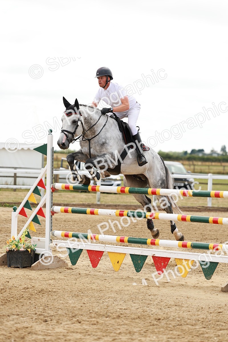 SBM_019034 - Class 21 - Senior Newcomers Championship 2d Rd