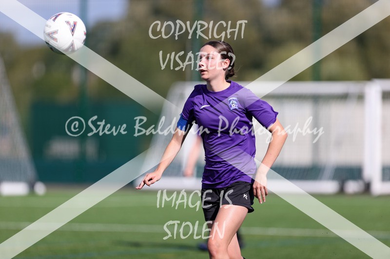 1DX30213 - 2025-09-13 FC Abbey Meads U17 Girls Purple V Cumnors U17 Girls