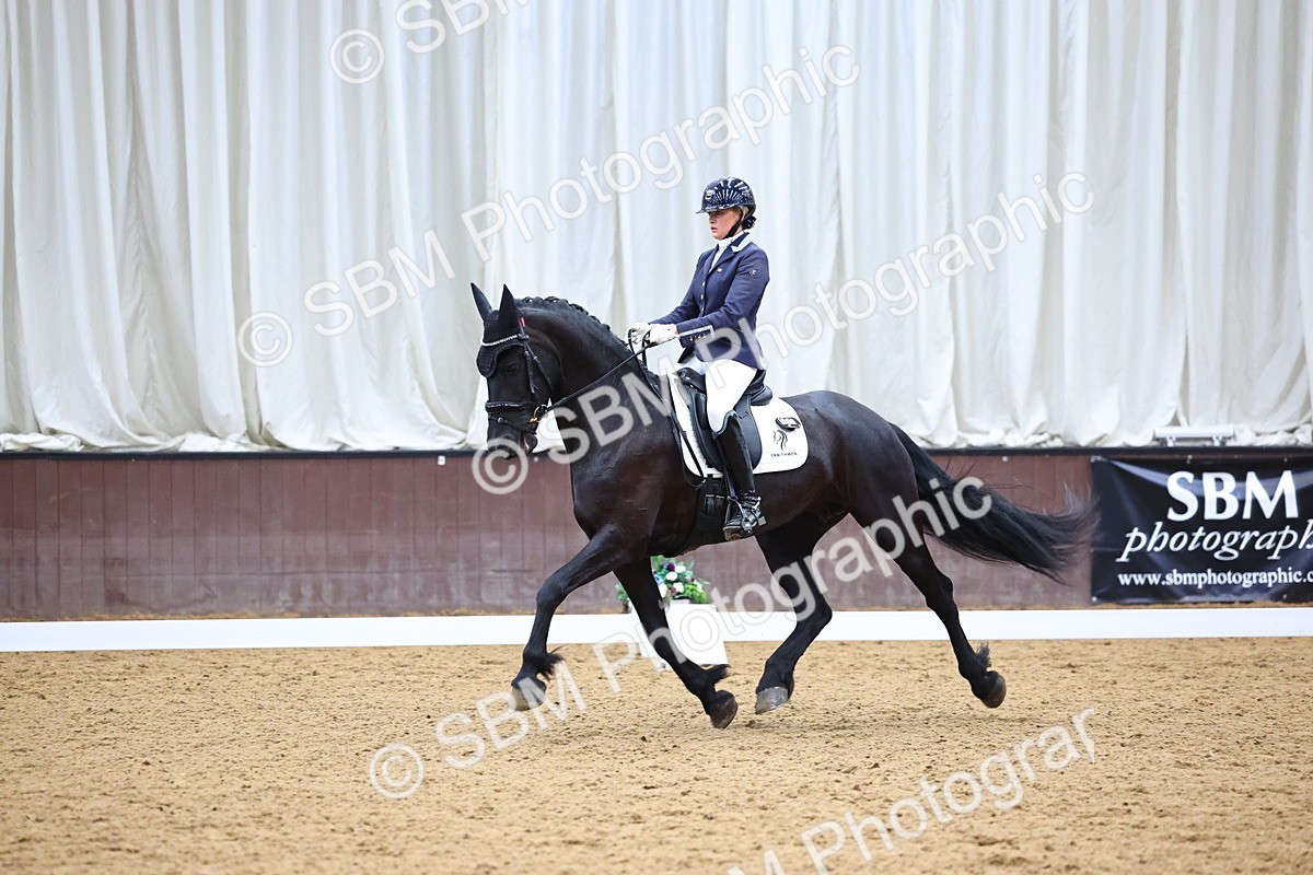 SBM_006595 - Class 5 - novice 6 - 12.04-13.07