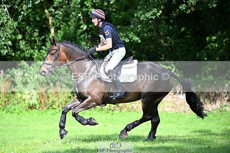 240803-164544-09621 - 276-Max_Forster-CELTIC_CROSS