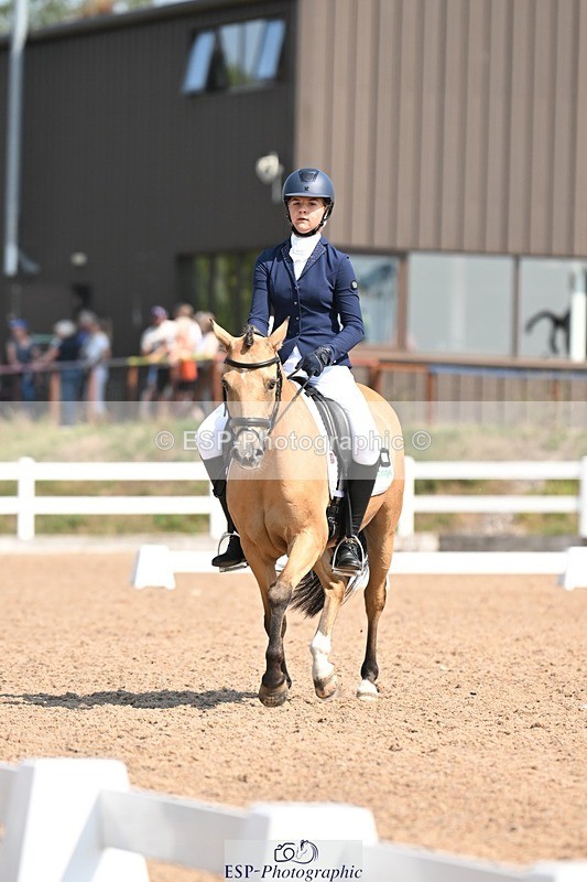 250816-120351-04412 - 060-Felicity.HendySheepcote.Champion.Star