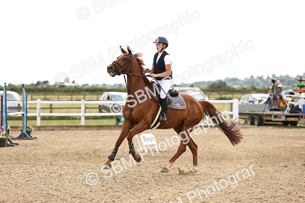 SBM_002300 - Class 18 - Ariat Senior British Novice- 90cm Open