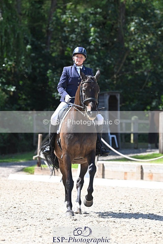 230811-120325-01157 - Cls 4 Adv Medium Silver