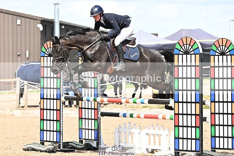 250416-130738-00923 - Cls 4 Newcomers and 1.10m