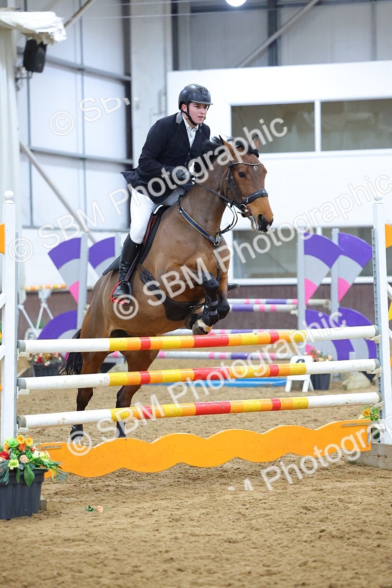 1I0A4908 - Class 9 - Senior Newcomers/ 1.10m Open