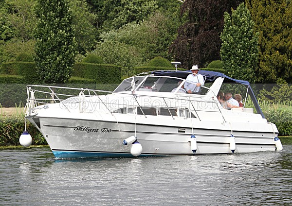 100702 SHIKARA IMG_0260 - HENLEY REGATTA - FRIDAY 2nd JULY 2010