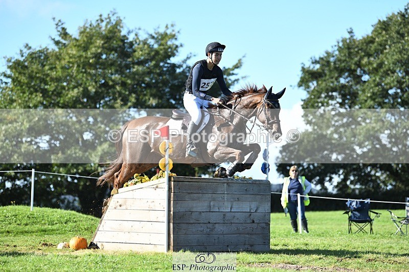 231022-114014-26253 - 257-LOXLEYS.LAST.STAND-Owen.Wong-XC