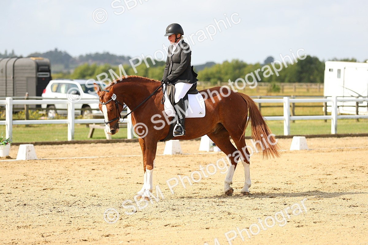 SBM_015616 - Class 13 - Novice 23 - 9.54-11.04