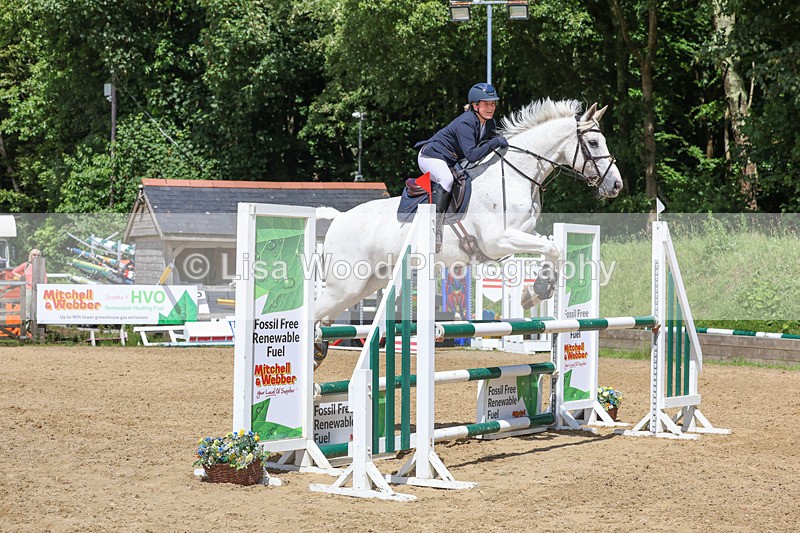 3E7A7459 - Class 8: Senior Newcomers/1.10m open