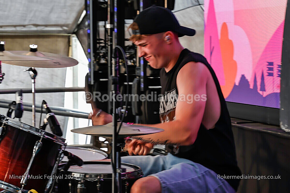 _MGL7250 - MINETY 2025