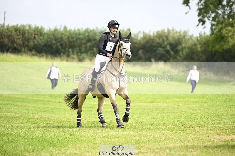 240831A-120222-01740 - 012-Frankie.Mckechnie-DUNBYMOONLIGHT