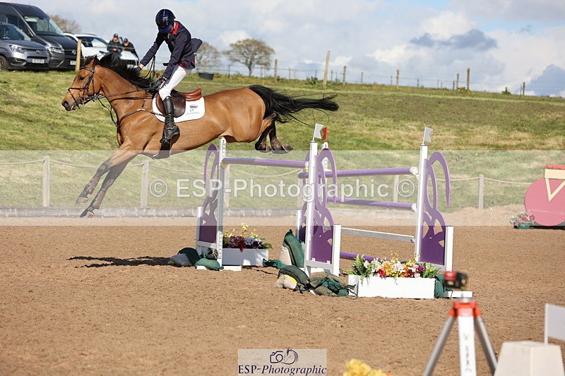 240419A-161811-09300 - Cls 10, 2 Star Big Tour 145cm  15.45 to 16.35 break