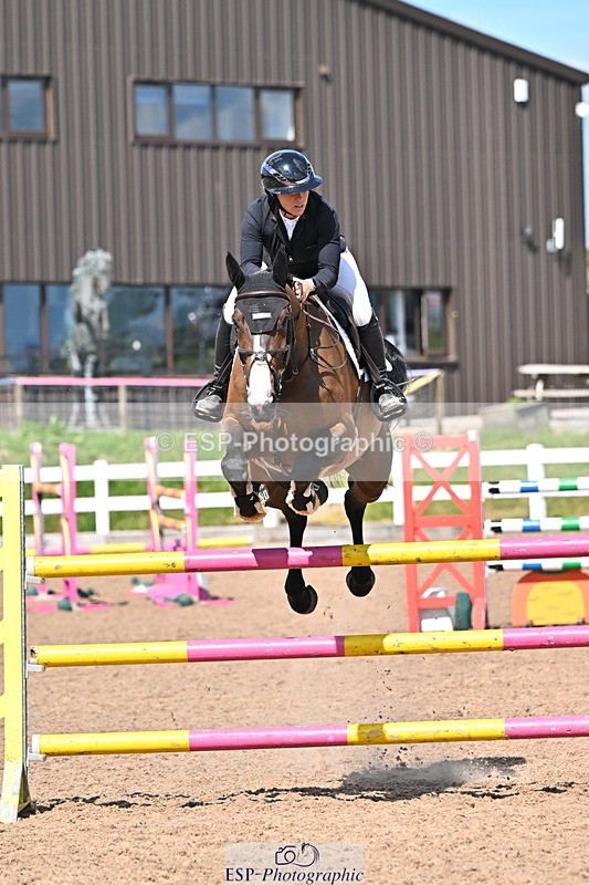 240619A-161254-01150 - Cls 5 Snr Foxhunter and 1.20m Open