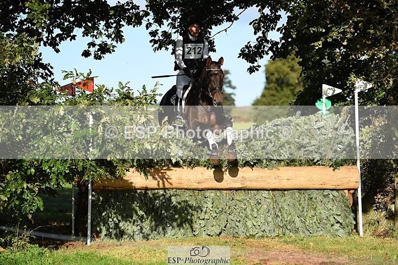231022-101858-25451 - 212-CALCOURT.BOLT-John.Westmore-XC