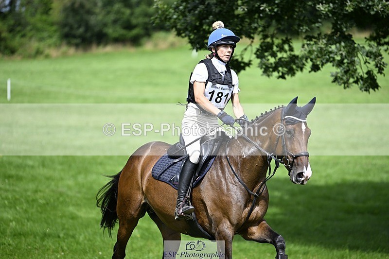 240803-150727-08407 - 181-Charlotte_Bradbury-KENSINGTON_EMPIRE