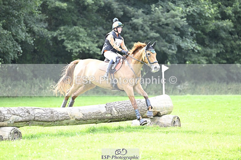 240804-164047-18049 - 620-Alana_Shapland-FOREVER_AUTUMN_DS