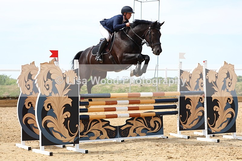 3E7A7033 - Class 7: Senior Newcomers/1.10m open