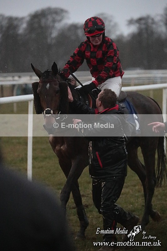 PtP 260125 1304 - Cocklebarrow Point-to-Point racing with the Heythrop Hunt 26/01/25