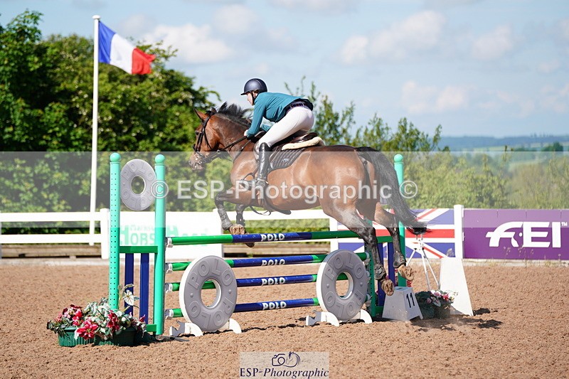 240525A-090322-04980 - Cls 13 Snr 1.05m and 1.10m