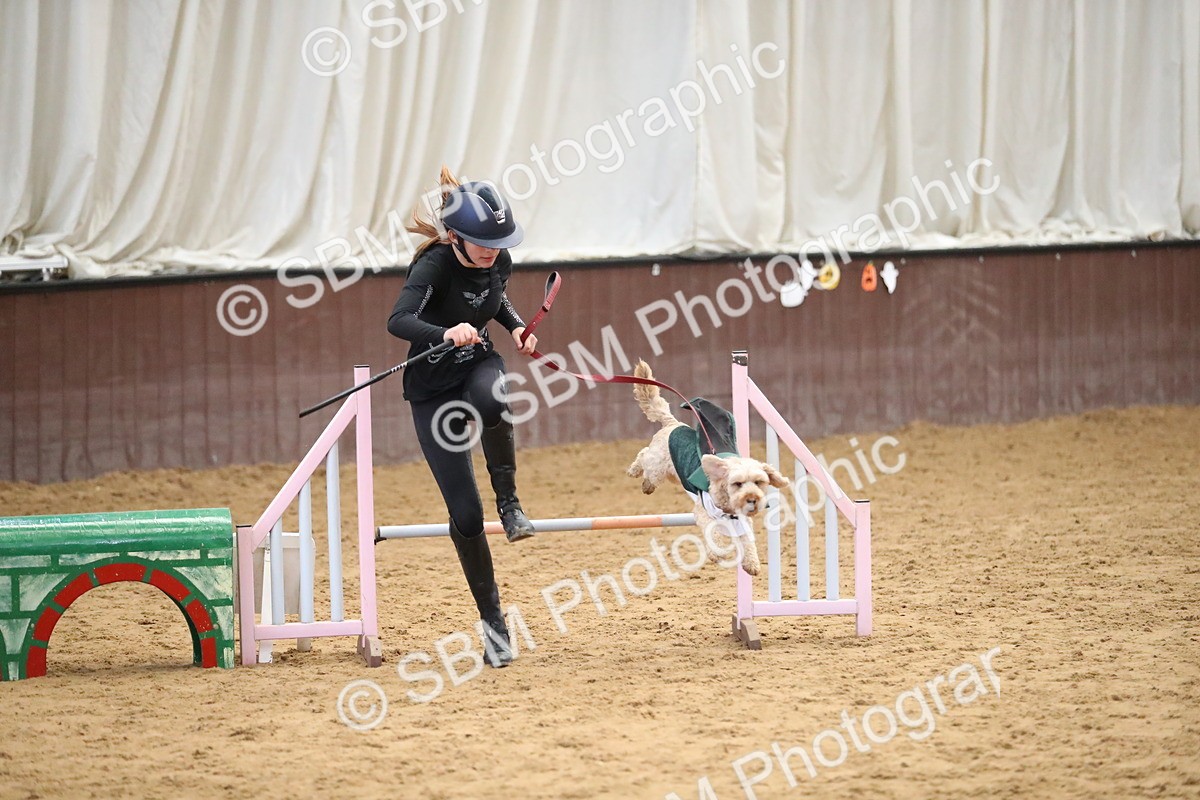 SBM_001940 - Class 3 - Horse & Hound