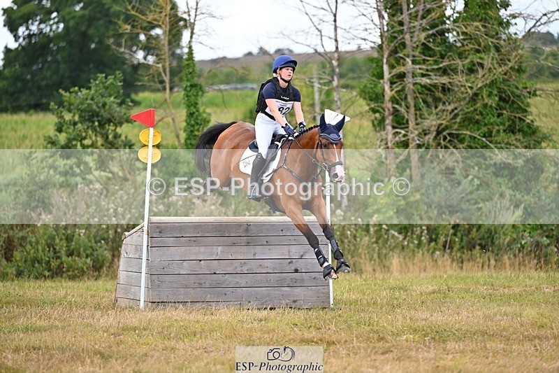 250803A-153510-16039 - O-682-Millie.Juleff-HERONA.CZ.Z