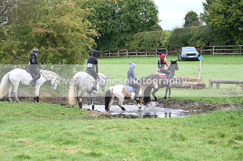 WJ7_1310 - Time at Photographer 12:35 to 13:04