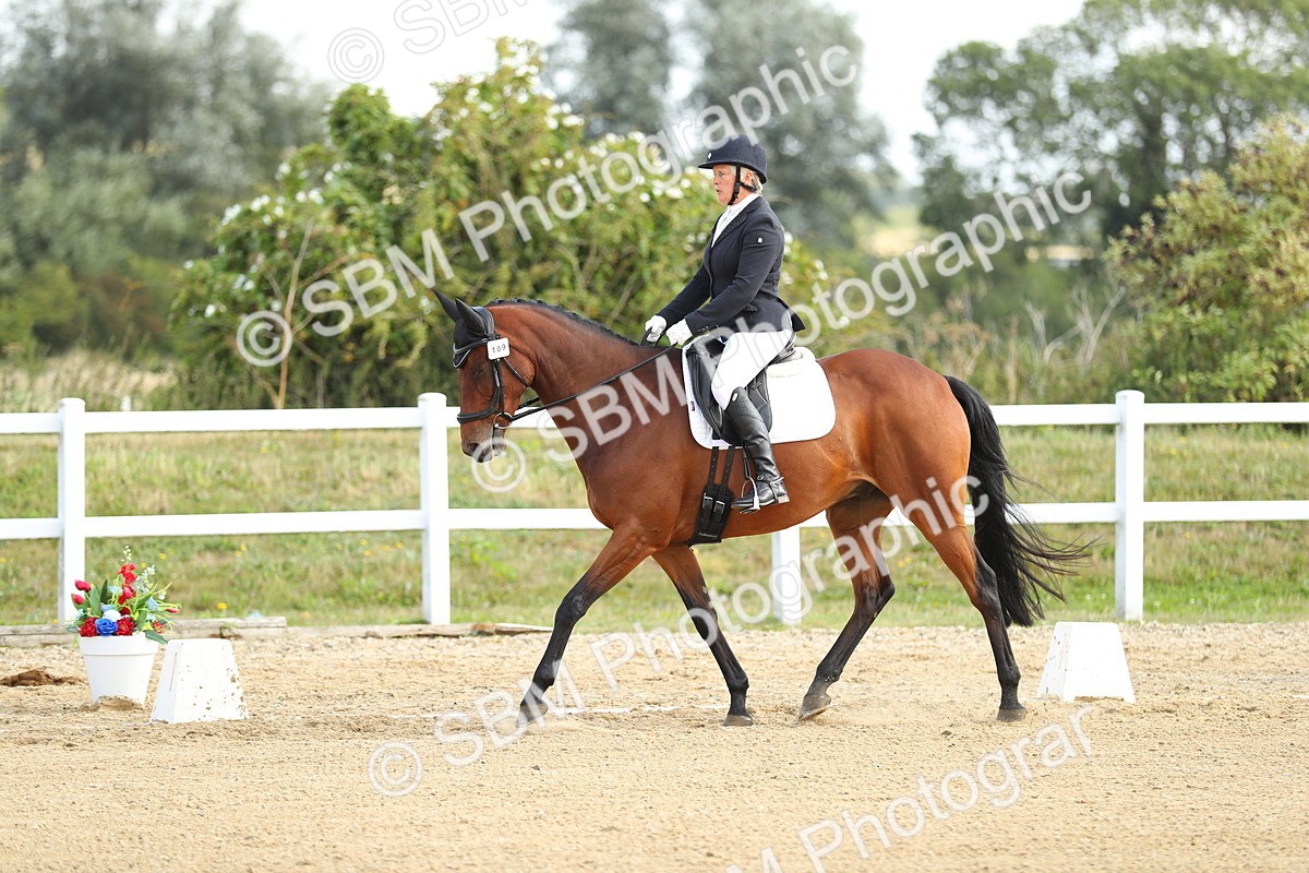 SBM_015466 - Class 14 - Novice 23 - 10.29-11.32