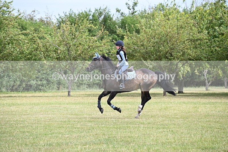 WJ6_6398 - 60cm XC Time 10:17 to 10:49