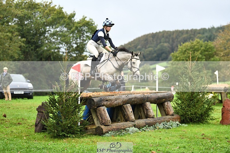 231021-100653-14083 - 619-GARVAGH.GOLDEN.OAK-Ella.Snow-SC+XC