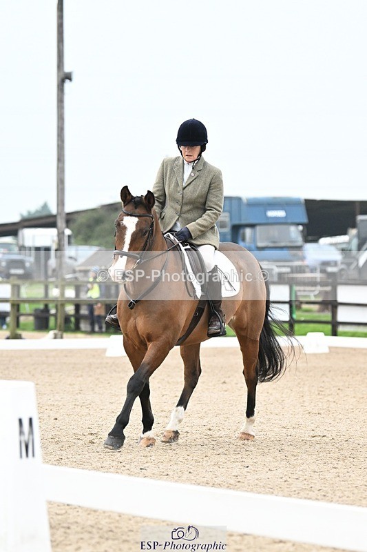 241103-094322-00196 - Intro 3 - 9.40 to 10.40