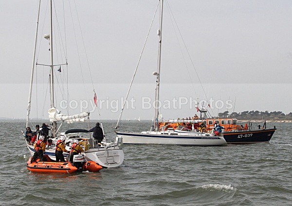 100411 JLP SAILING CLUB - RNLI IMG_0560 - APRIL 11th 2010 - JLP SAILING CLUB & RNLI