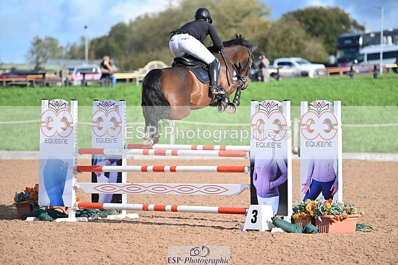 231014A-103013-04113 - Cls 18 Newcomers & 1.10m Open