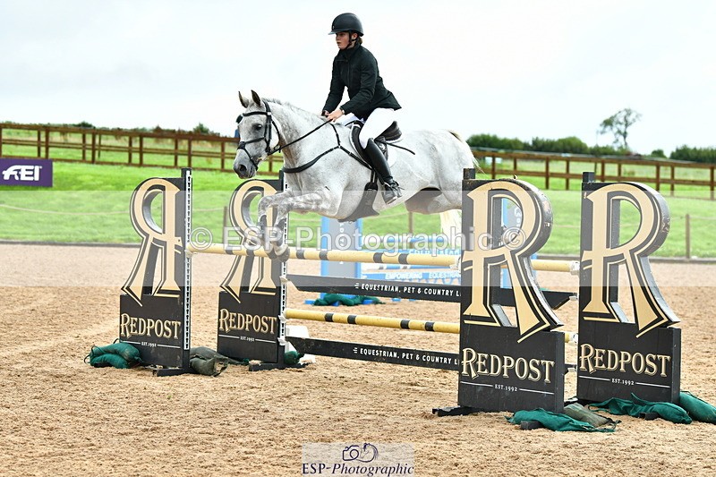 230805A-110954-00287 - Cls 2 Snr Newcomers & 1.10m Open