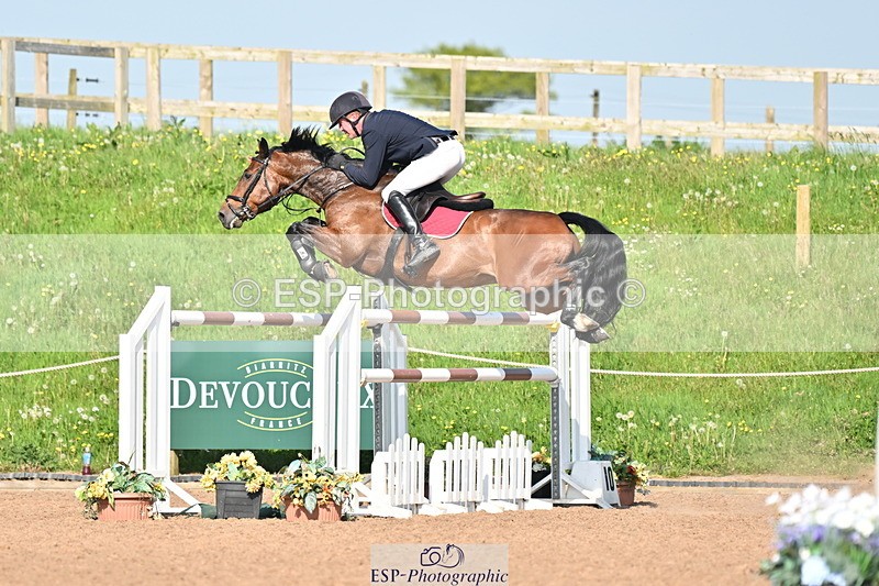 240510A-170728-09379 - Cls 24 National 1.40m Open