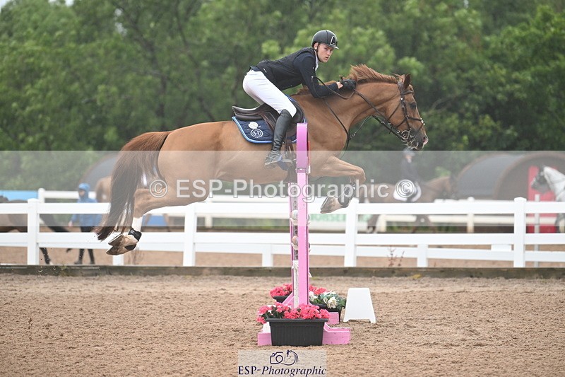 240720A-114007-14540 - Cls 11, 1 Star Bronze Tour 1.15m